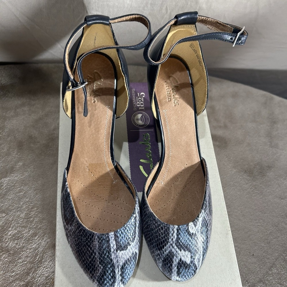 Clarks Artisan Womens Black Grey Snake Print Leather Ankle Strap Heels Pumps 8.5